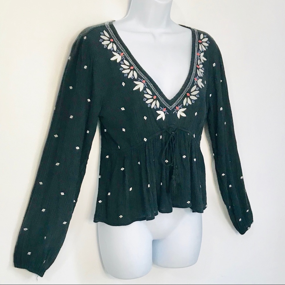 Abercrombie and Fitch Boho top black cotton with floral embroidery designs SMALL